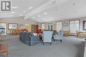 #1 335 GEORGE STREET N - 47