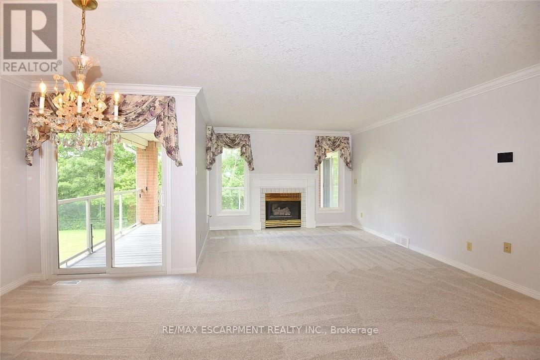#1 335 GEORGE STREET N - 8