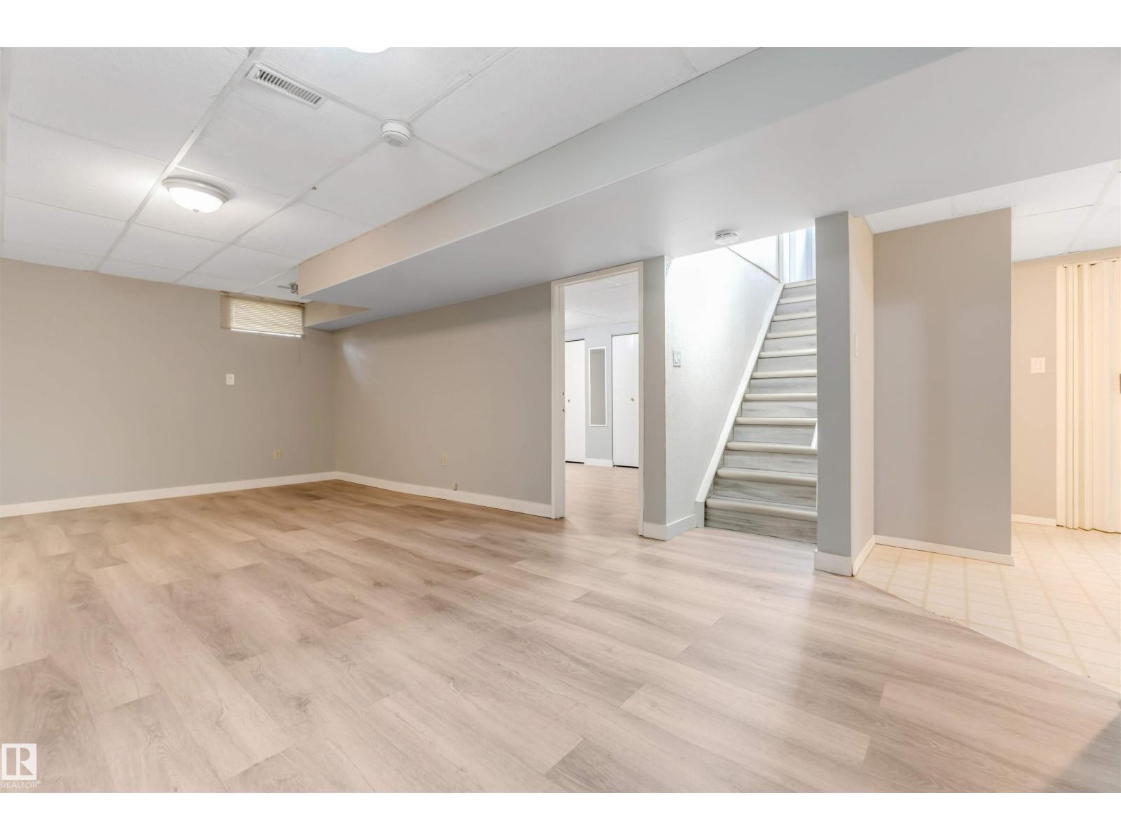 193 WOODVALE RD W NW - 37