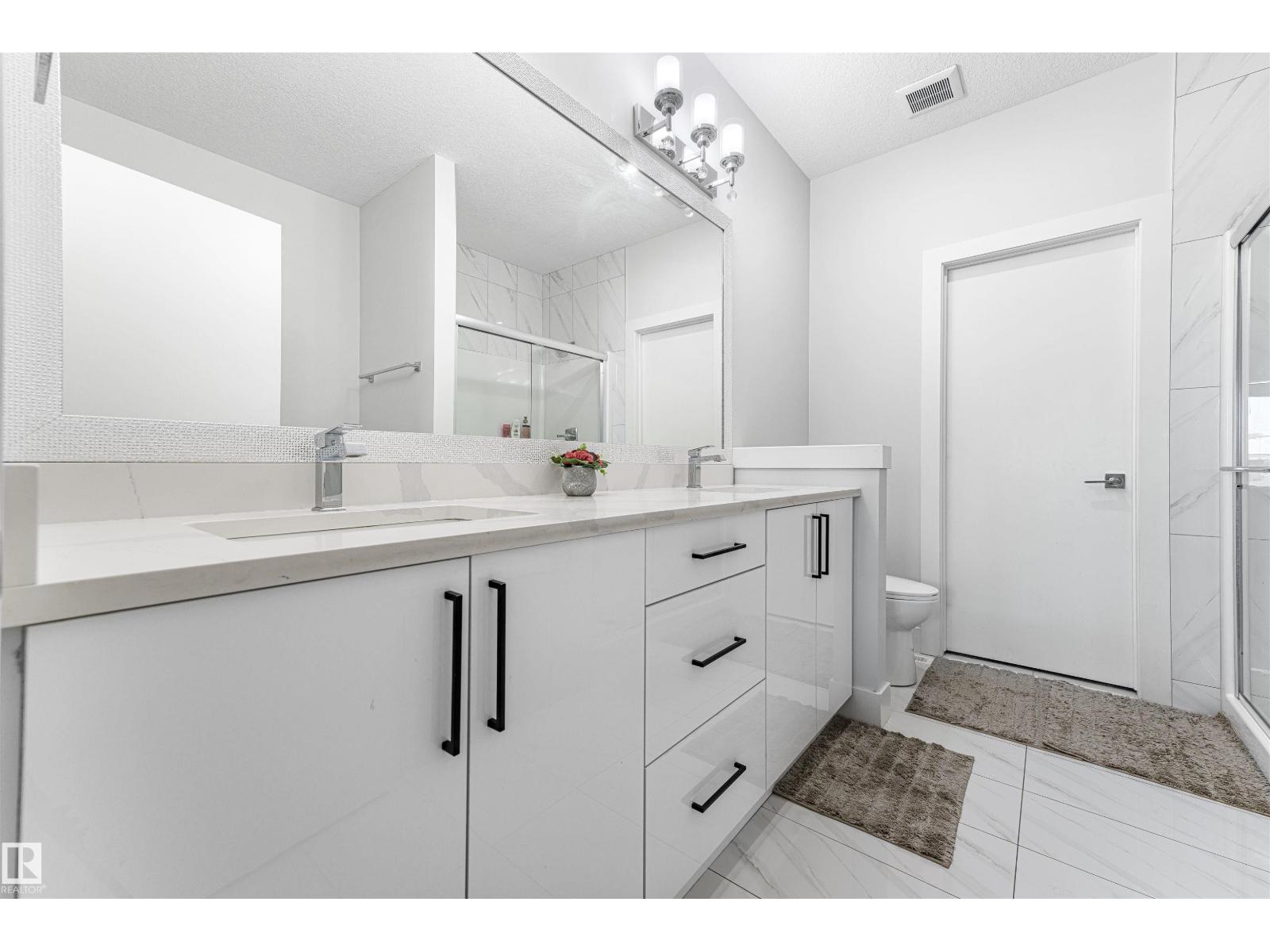 16212 32 AV SW - 23