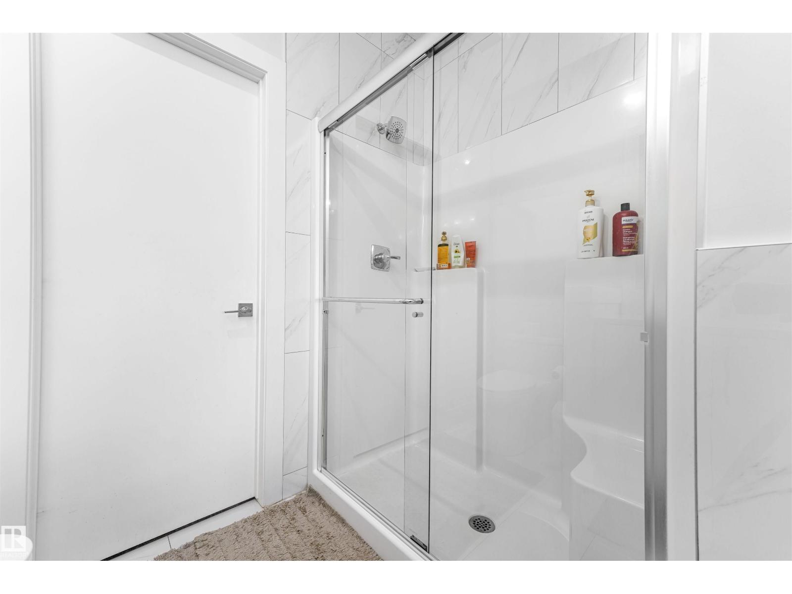 16212 32 AV SW - 24