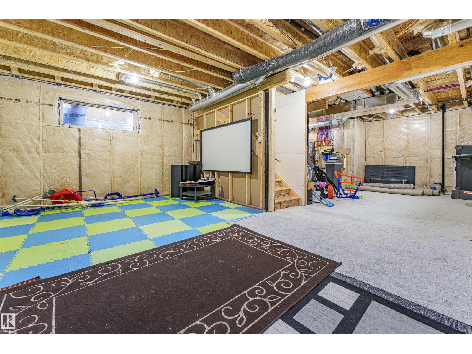 16212 32 AV SW - 38