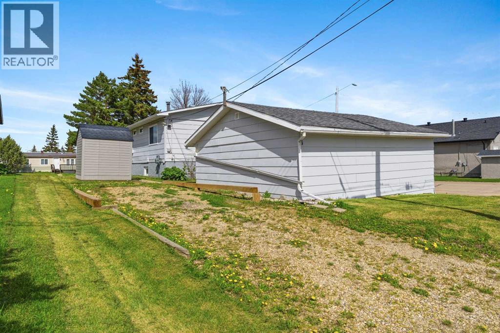 4508 45 Street - 5