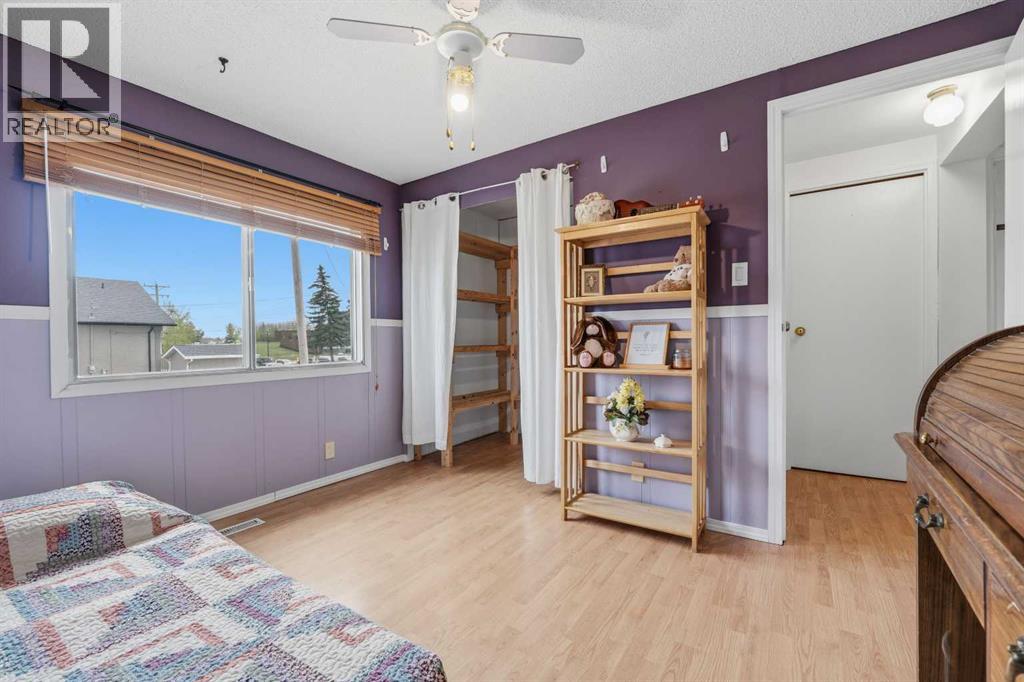 4508 45 Street - 20