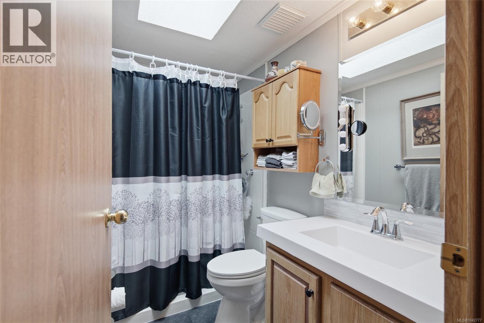 #23 5679 Tomswood Rd - 11