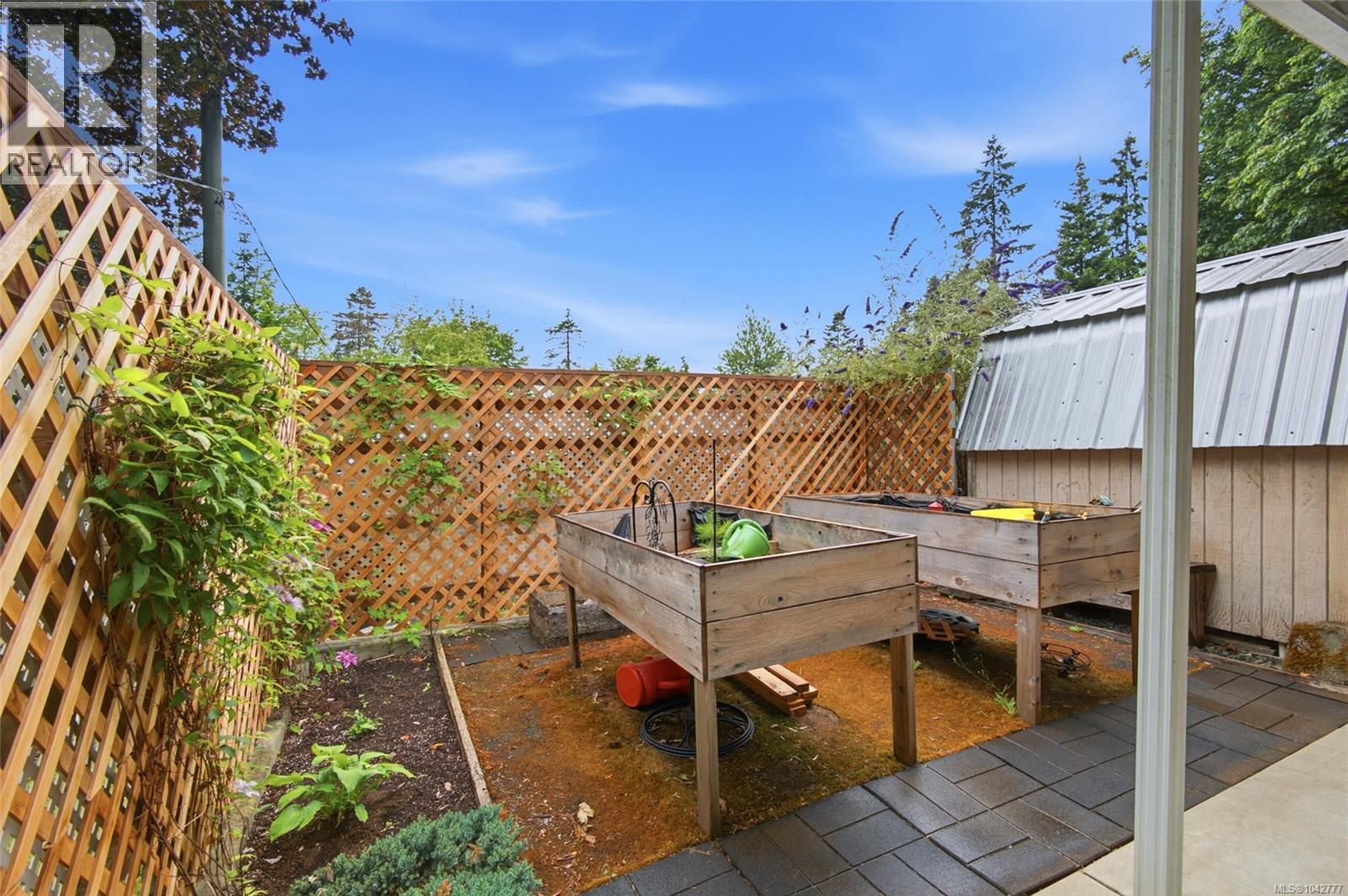 #23 5679 Tomswood Rd - 17