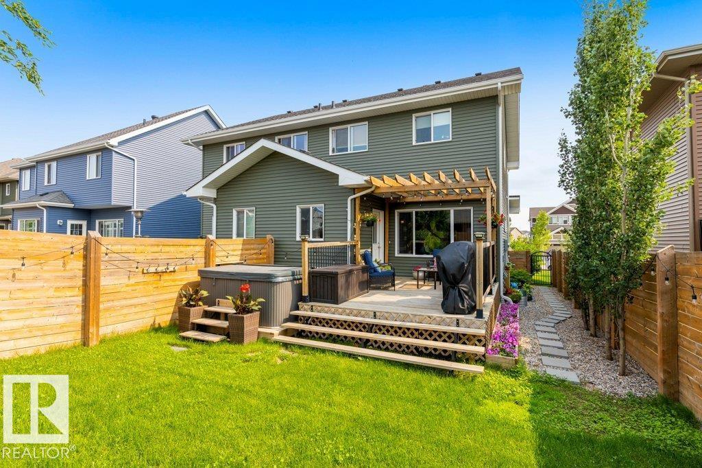 99 JUNEAU WY - 48