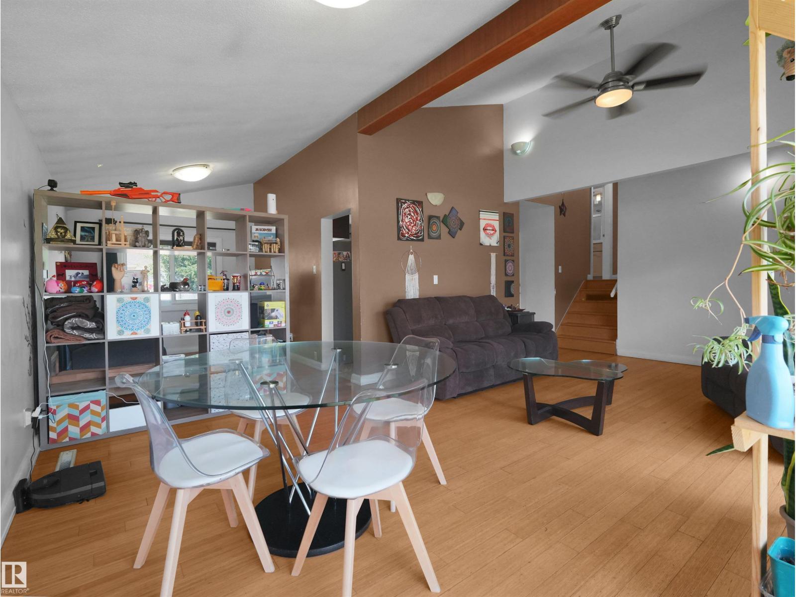 9256 75 ST NW - 13