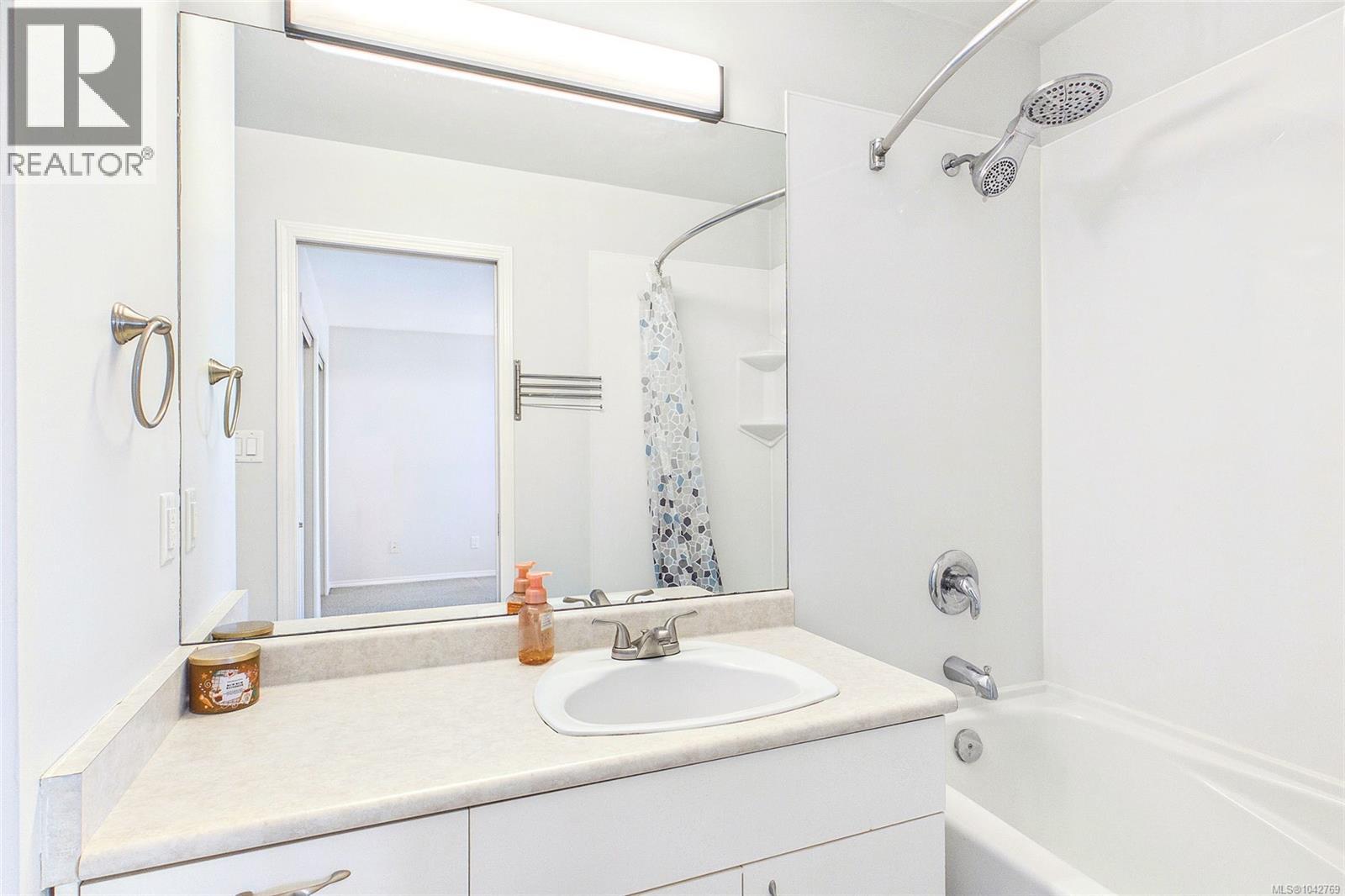 #304 327 Prideaux St - 27