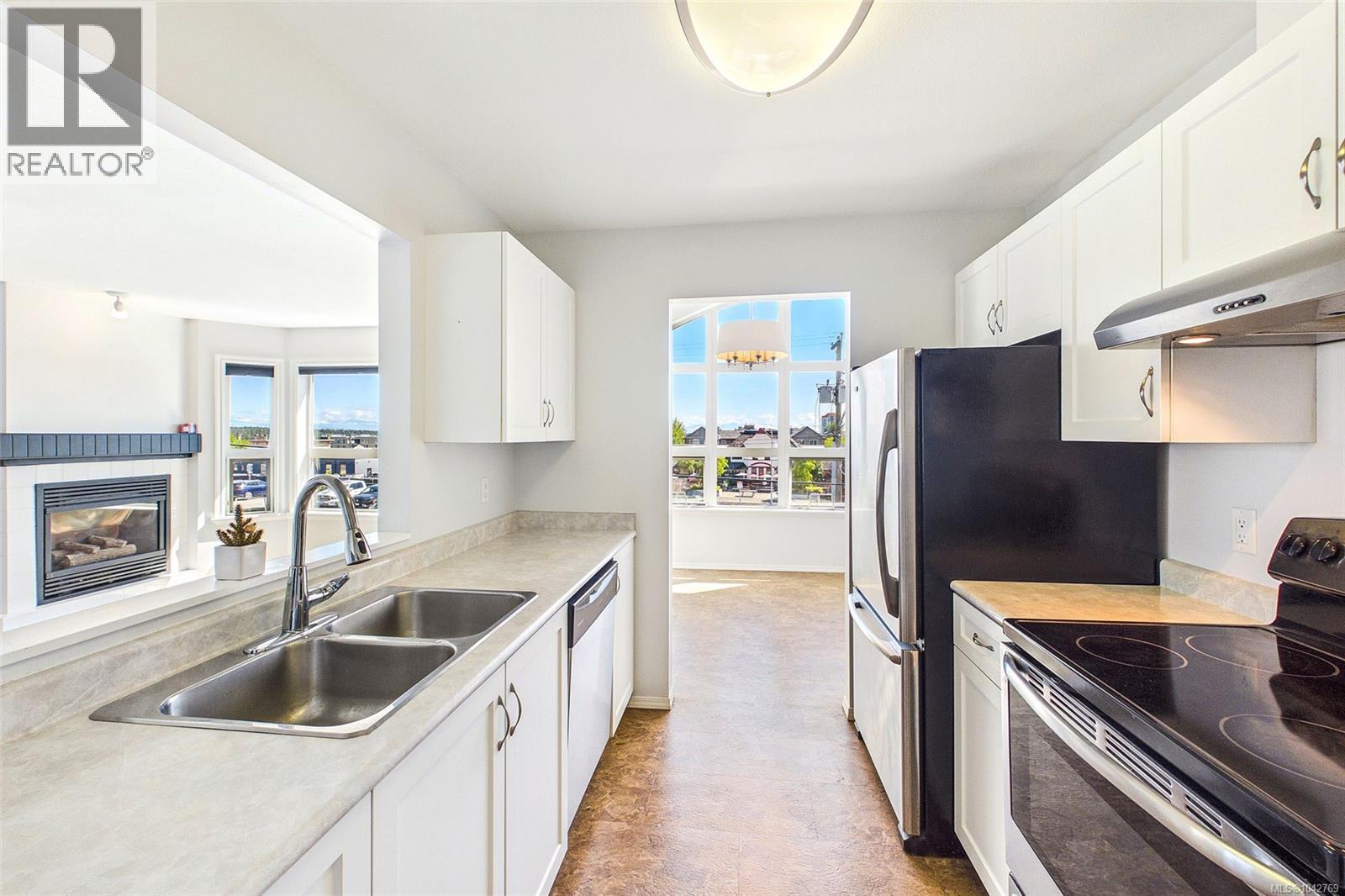 #304 327 Prideaux St - 13