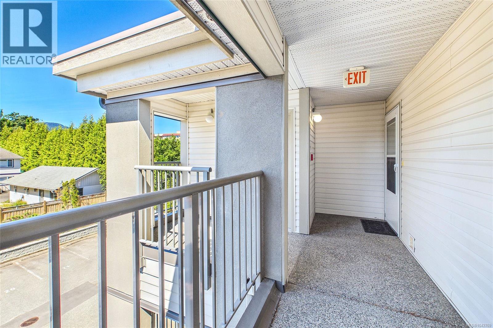 #304 327 Prideaux St - 41