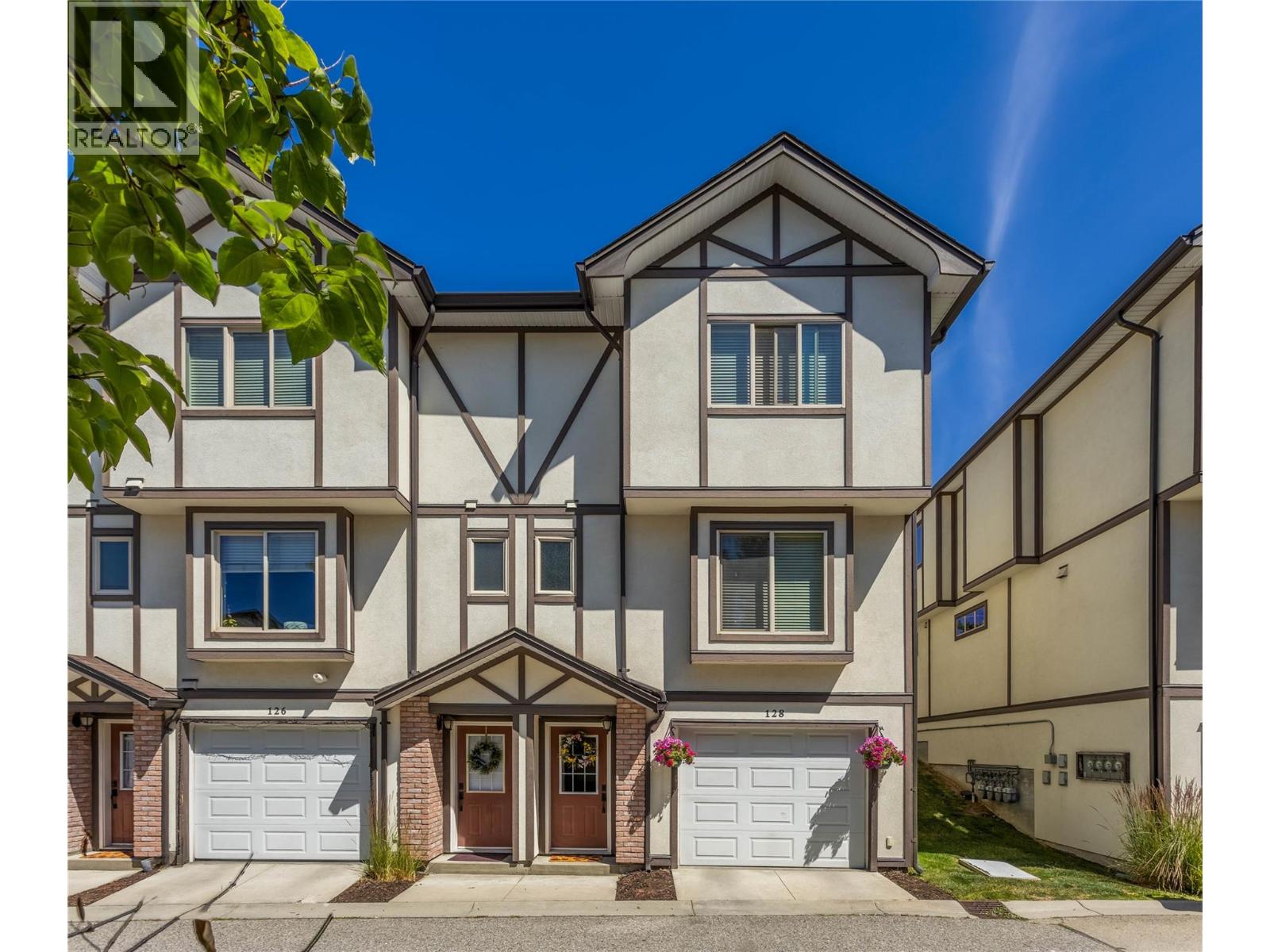 128-1651 Lynrick Road - 1