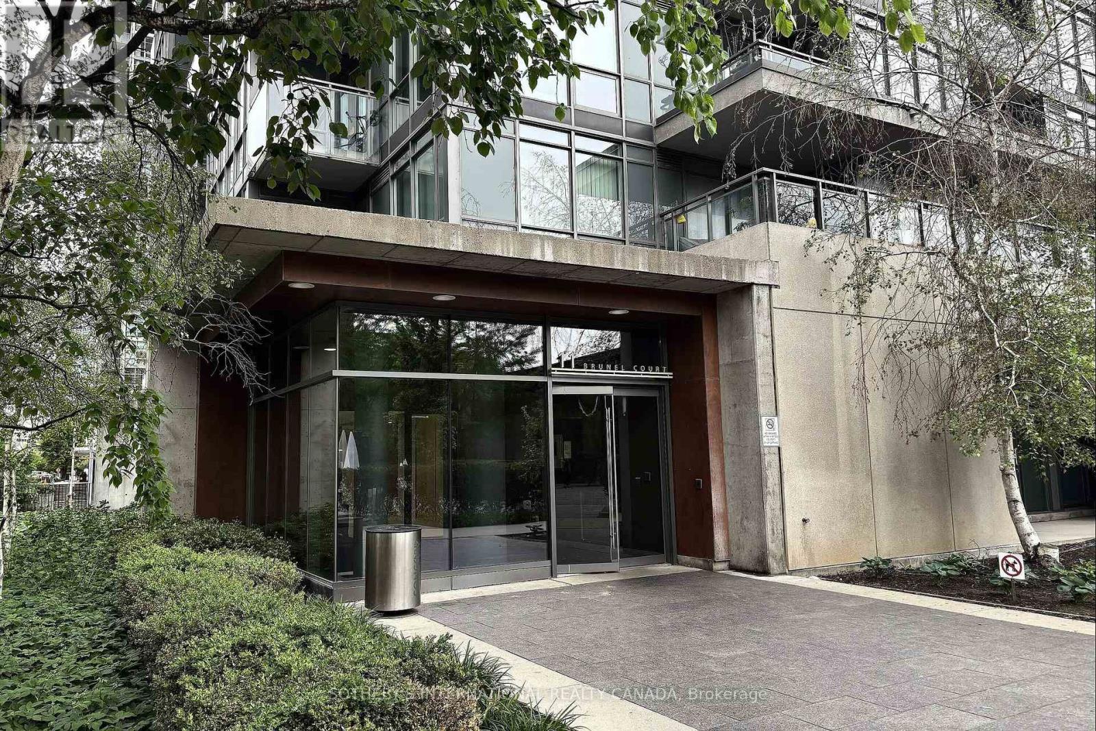 #1216 11 BRUNEL COURT - 14