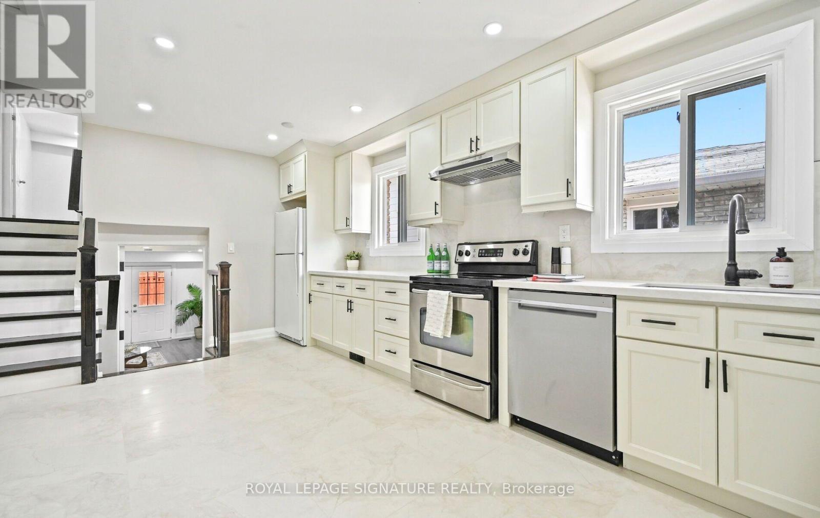 23 ABELL DRIVE - 19