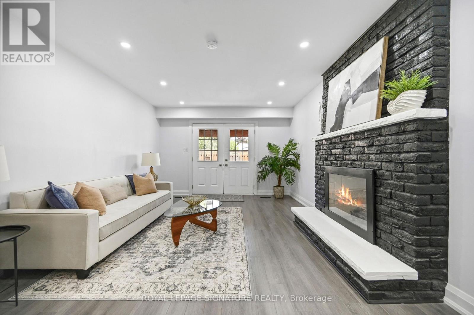 23 ABELL DRIVE - 21