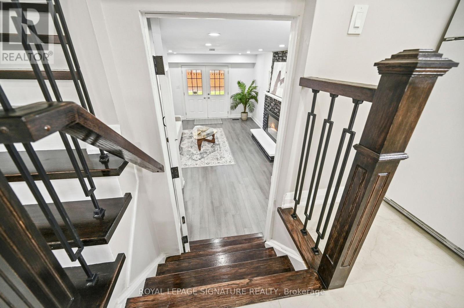 23 ABELL DRIVE - 20