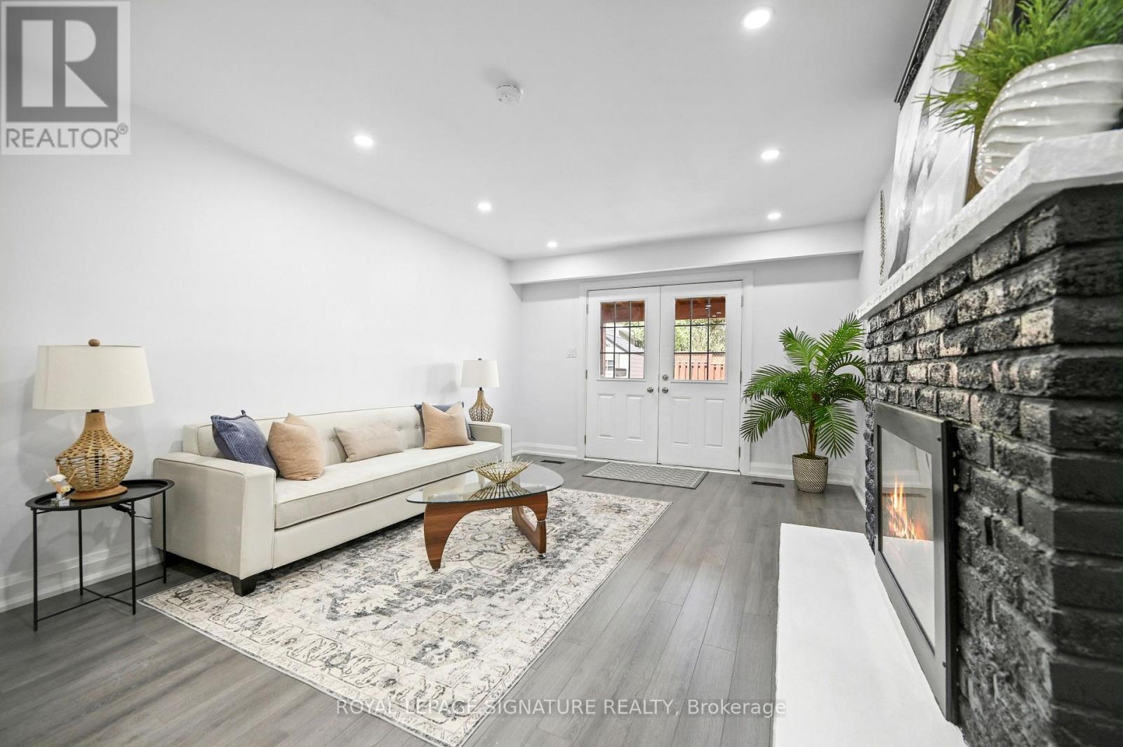 23 ABELL DRIVE - 22