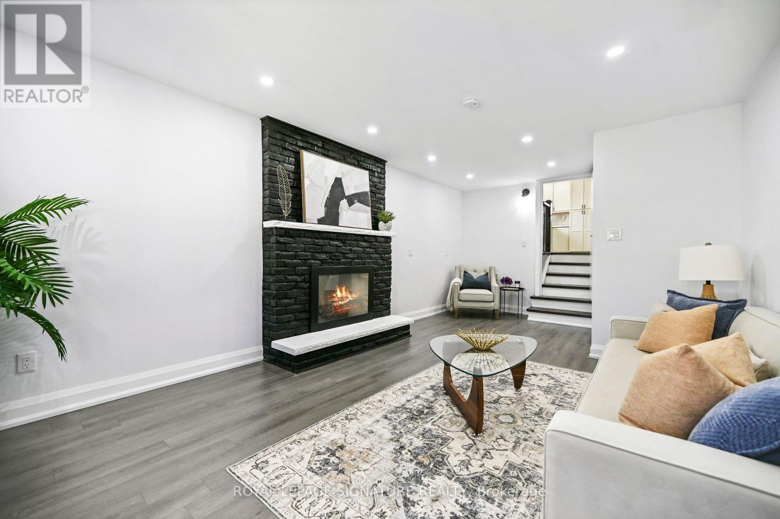 23 ABELL DRIVE - 23