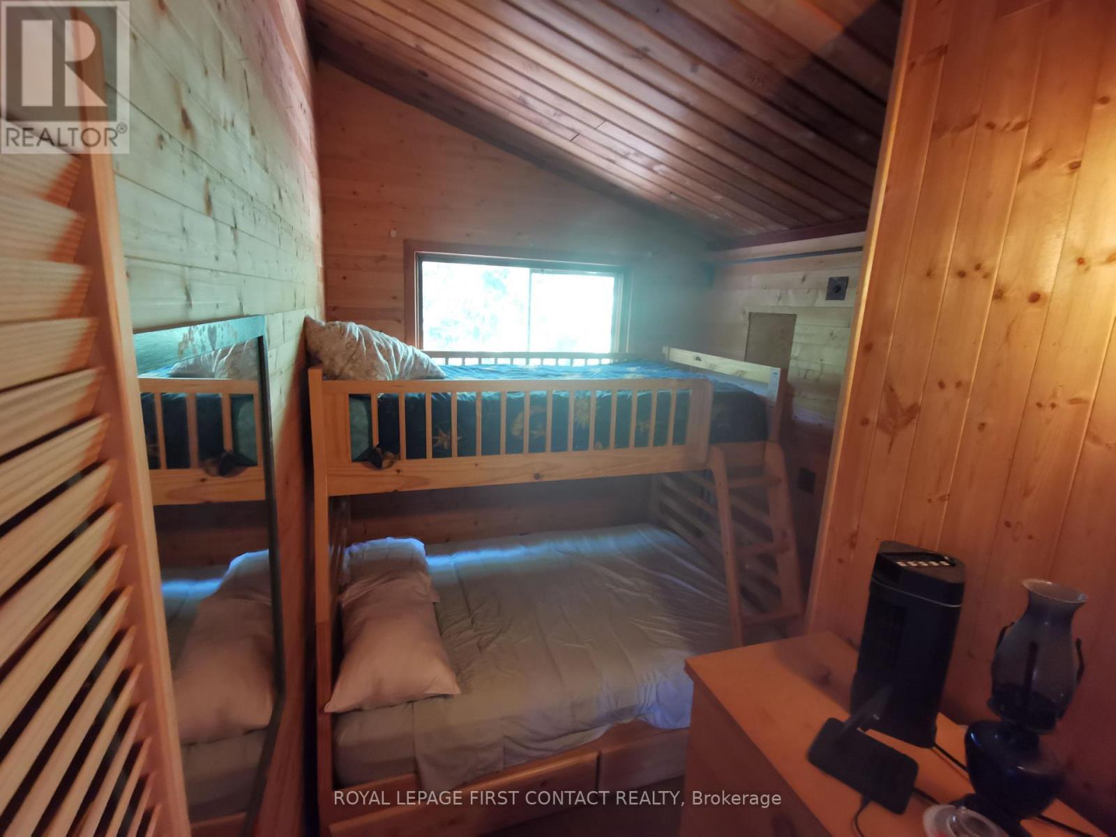 345 HEALEY LAKE WATER - 10