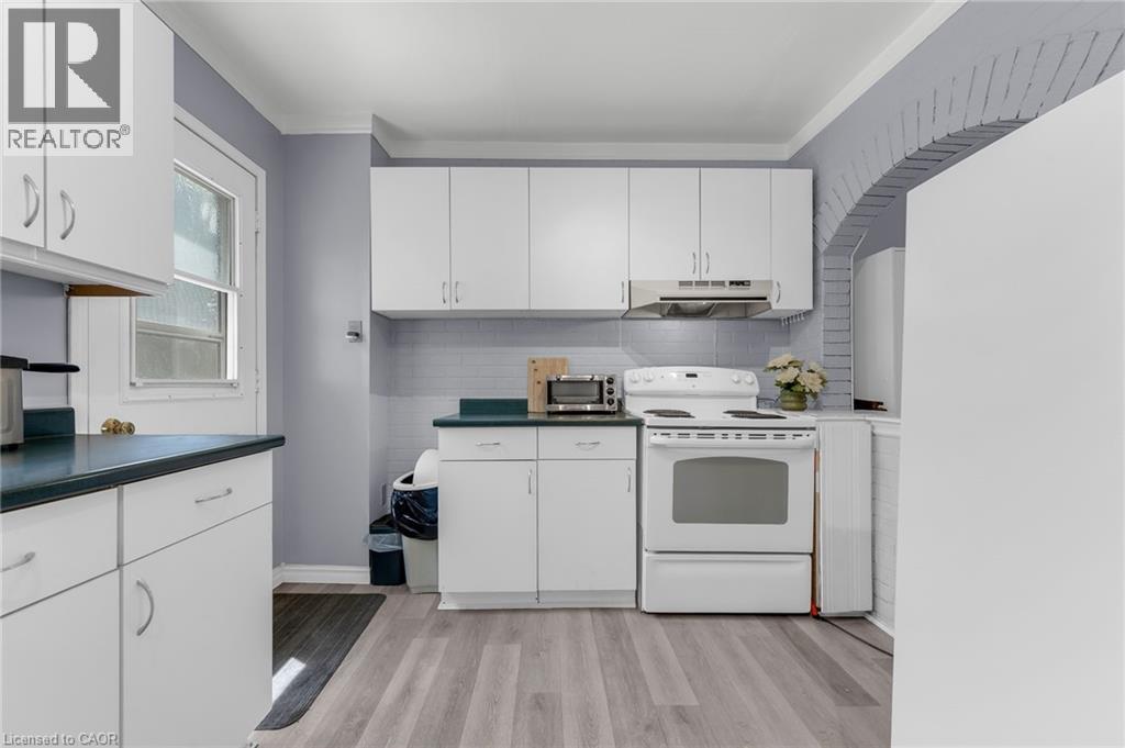 16 ALBEMARLE Street - 11