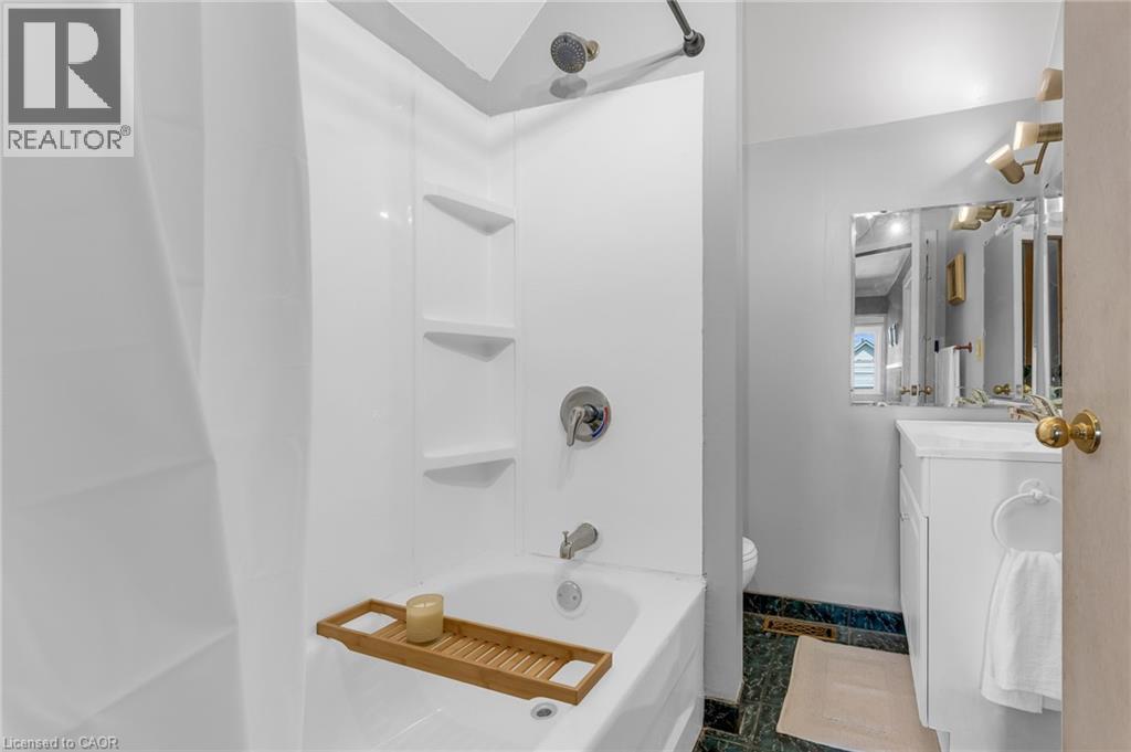 16 ALBEMARLE Street - Image 14