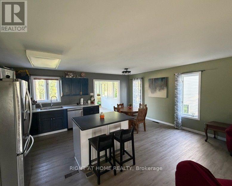 73 CASTLEBEAU STREET, Ottawa. Luxury613. By Peter Sagos - Image 10