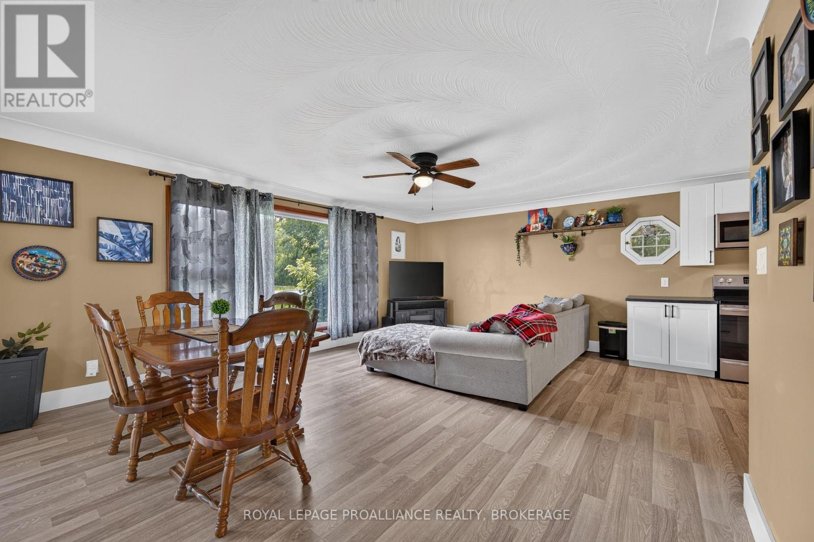 112 COUNTY ROAD 8 - 6