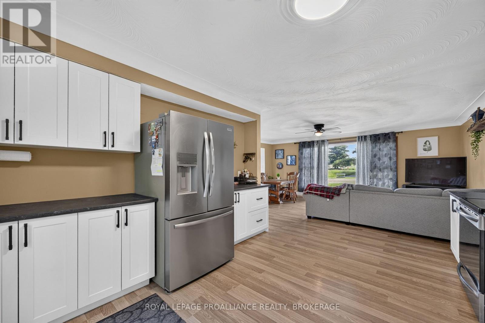 112 COUNTY ROAD 8 - 9
