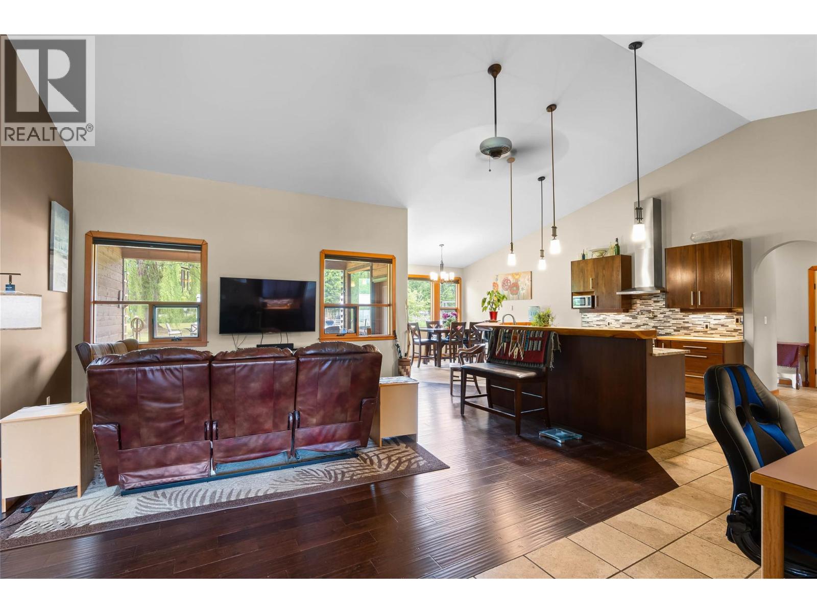 337 Sunshine Valley Road - 5