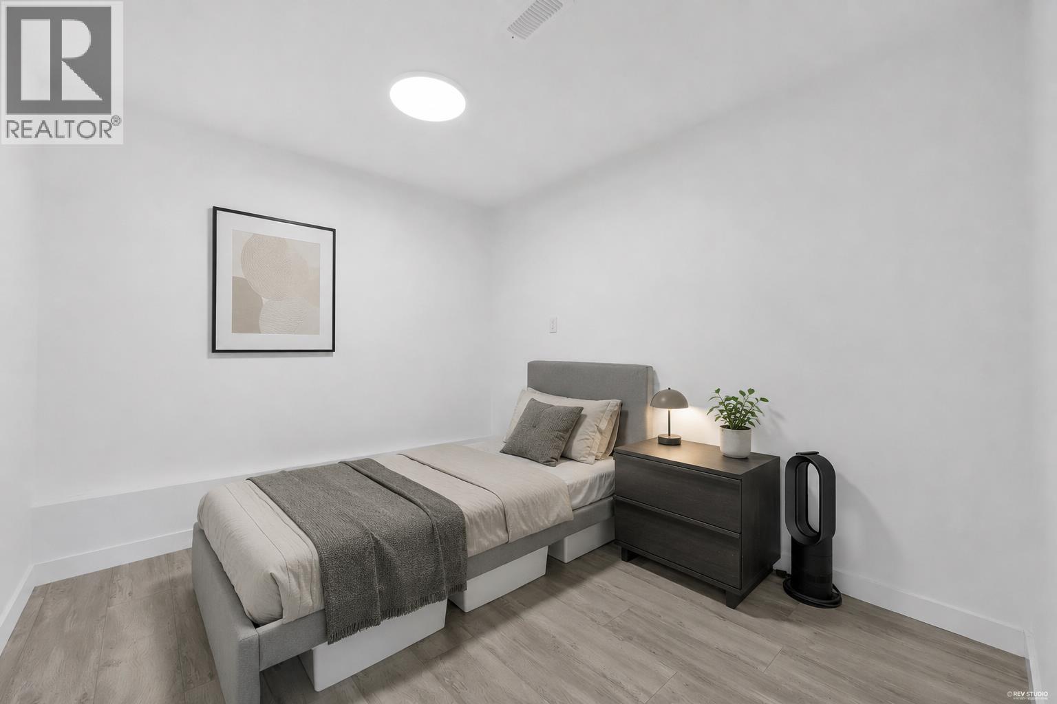 295 LEROY STREET, Coquitlam