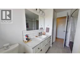13079 269 Road, Fort St  John, BC V1J8C8 Photo 17
