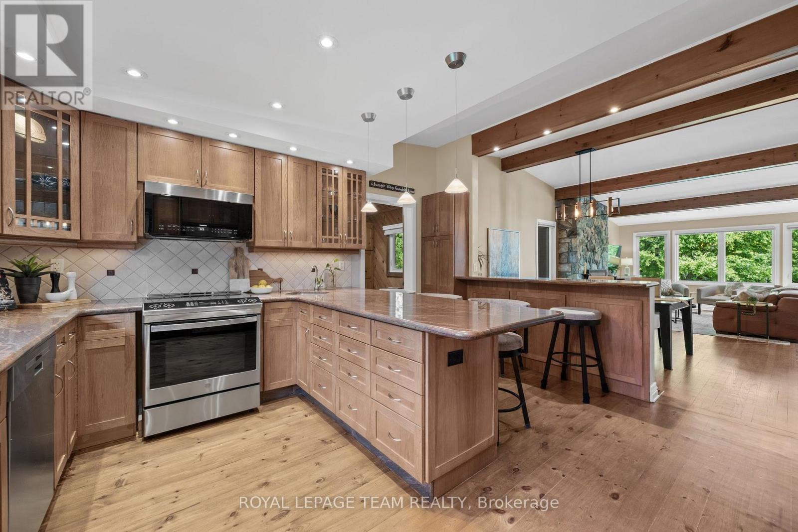 4 Bed, 3 Bath House for Sale in Ottawa – 22 HONEY GABLES DRIVE, Ottawa – MLS# X13545282 - Image 10