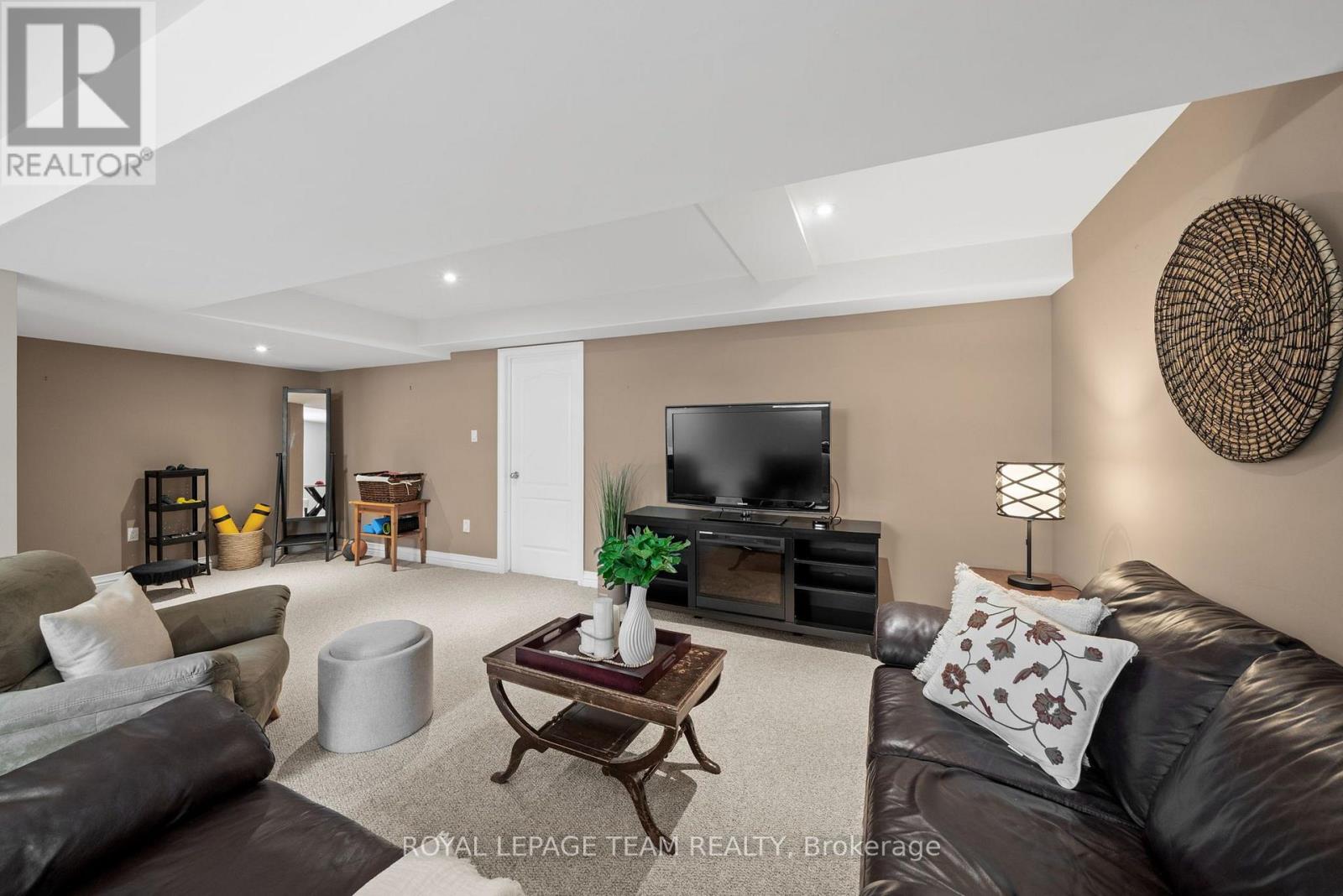 4 Bed, 3 Bath House for Sale in Ottawa – 22 HONEY GABLES DRIVE, Ottawa – MLS# X13545282 - Image 36