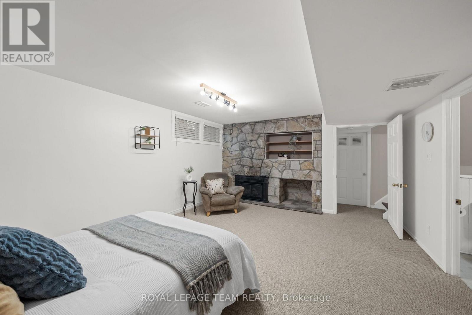 4 Bed, 3 Bath House for Sale in Ottawa – 22 HONEY GABLES DRIVE, Ottawa – MLS# X13545282 - Image 39