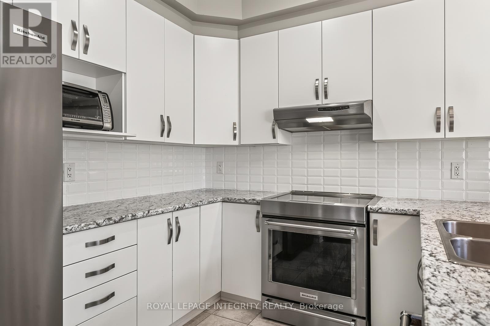 96 RUSSET TERRACE, Ottawa. Luxury613. By Peter Sagos - Image 13