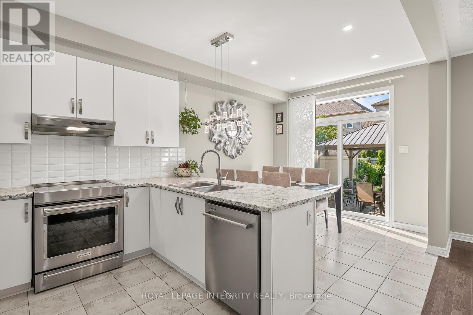 96 RUSSET TERRACE, Ottawa. Luxury613. By Peter Sagos - Image 14
