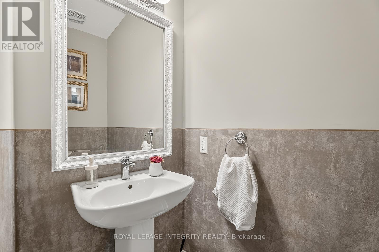 96 RUSSET TERRACE, Ottawa. Luxury613. By Peter Sagos - Image 32