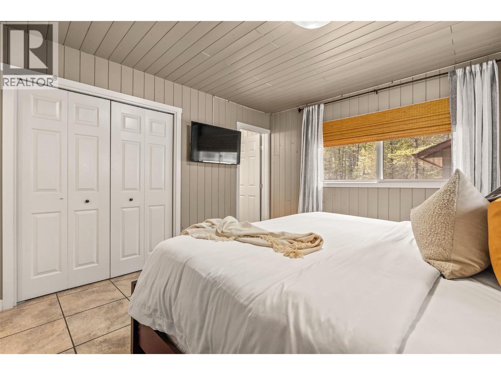 5375 DUTCH CREEK Road - 16