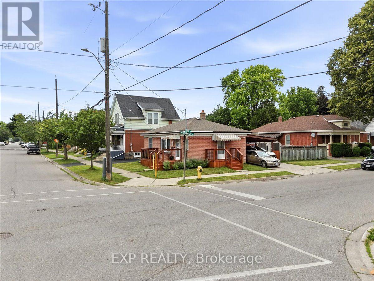 166 CATHARINE AVENUE - 2
