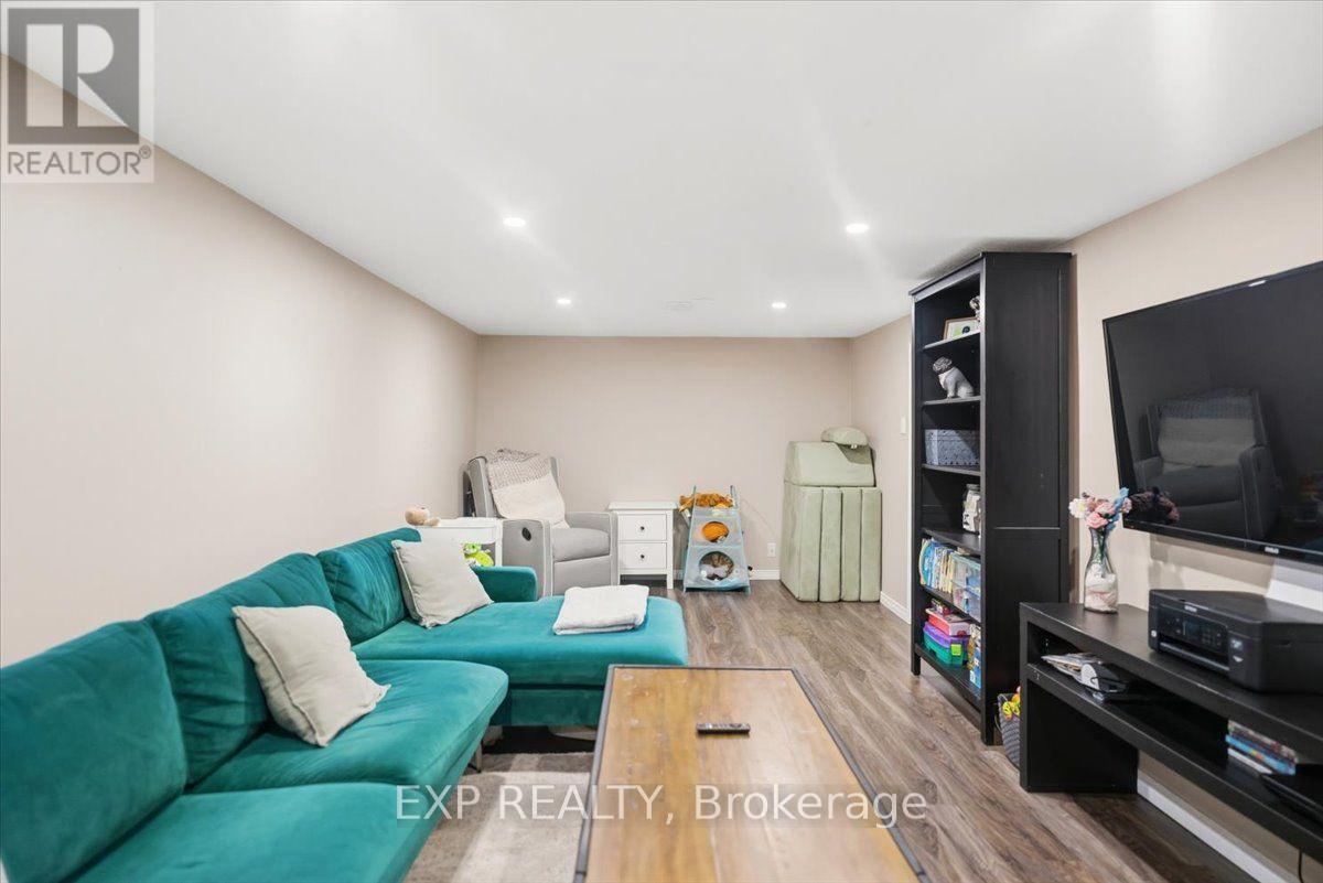 166 CATHARINE AVENUE - Image 25