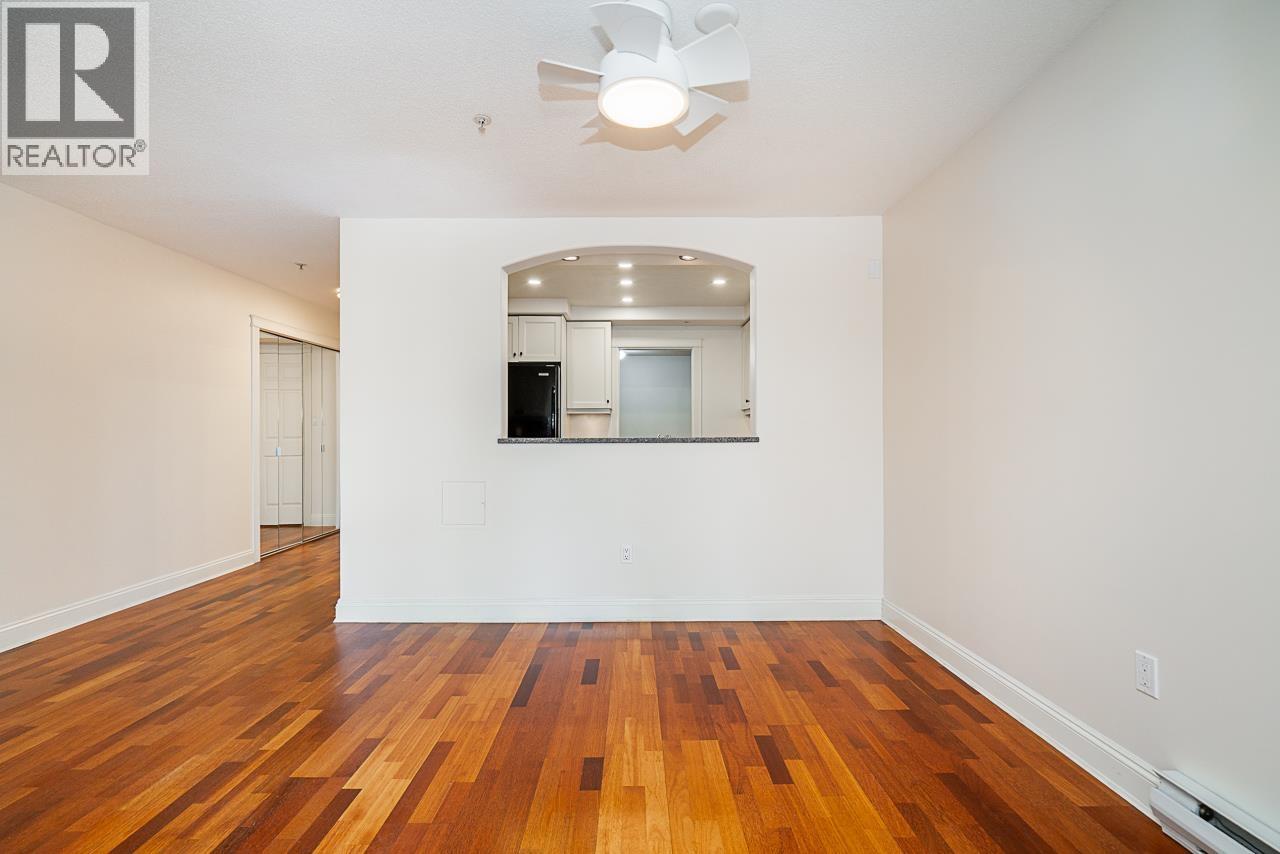 213 220 NEWPORT DRIVE, Port Moody