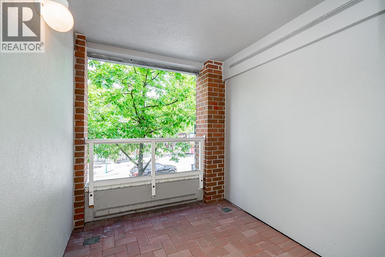 213 220 NEWPORT DRIVE, Port Moody