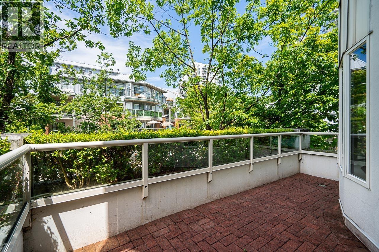 213 220 NEWPORT DRIVE, Port Moody