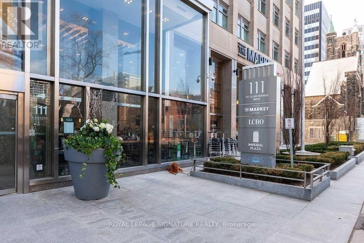 #802 111 ST CLAIR AVENUE W - 19