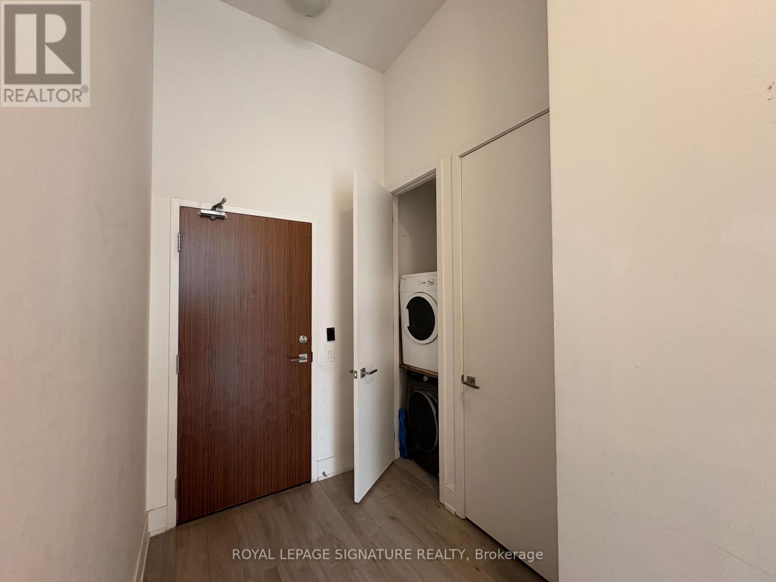 #802 111 ST CLAIR AVENUE W - 15