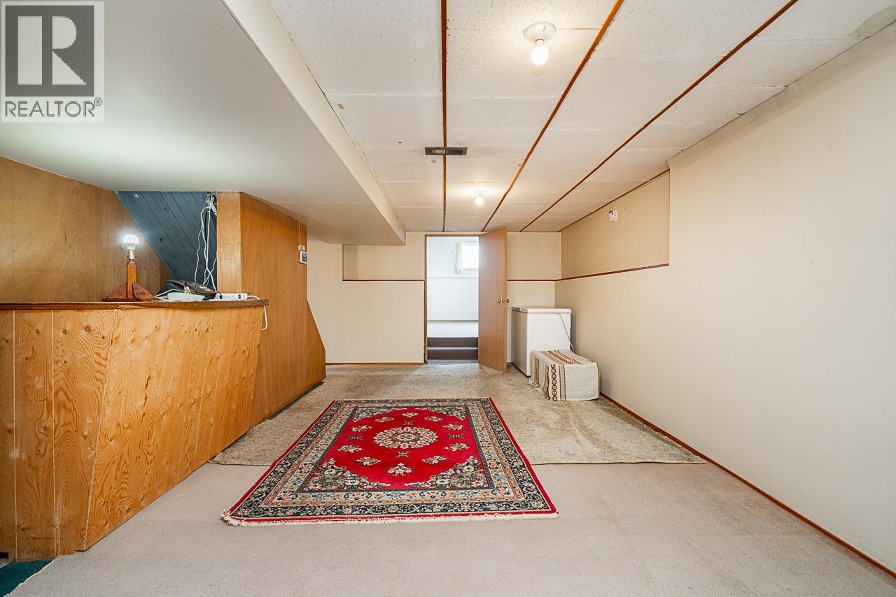 904 FIRST STREET, New Westminster