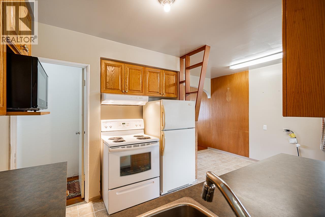 904 FIRST STREET, New Westminster