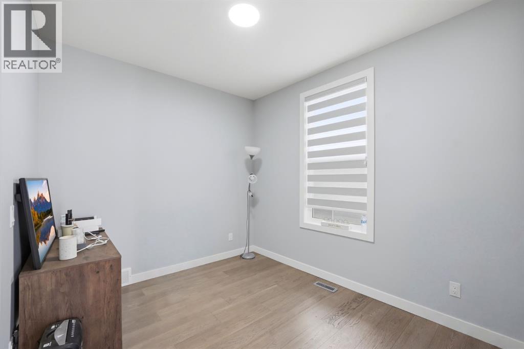 79 amblefield Grove NW - 19