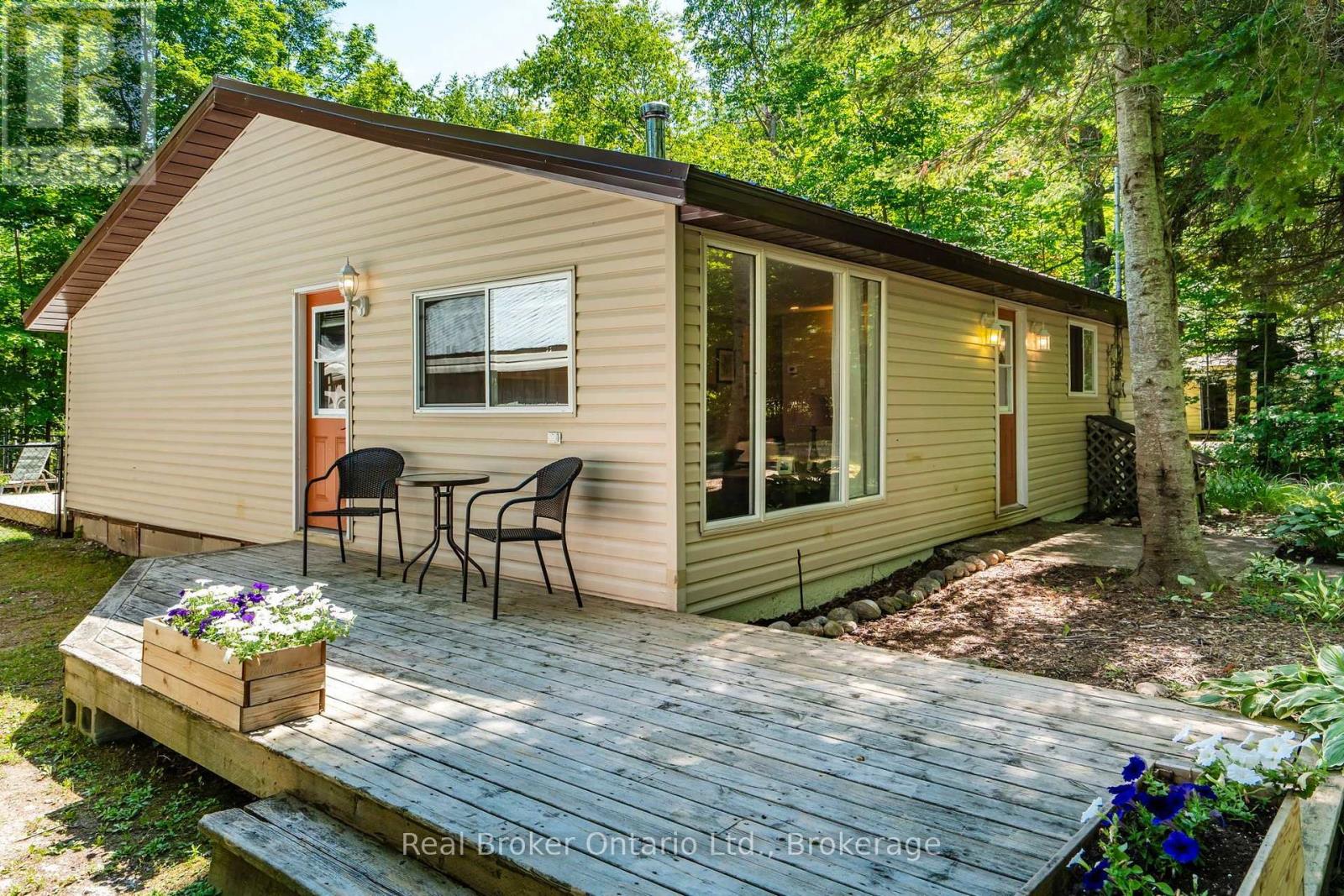2141 CHAMPLAIN ROAD - Image 3