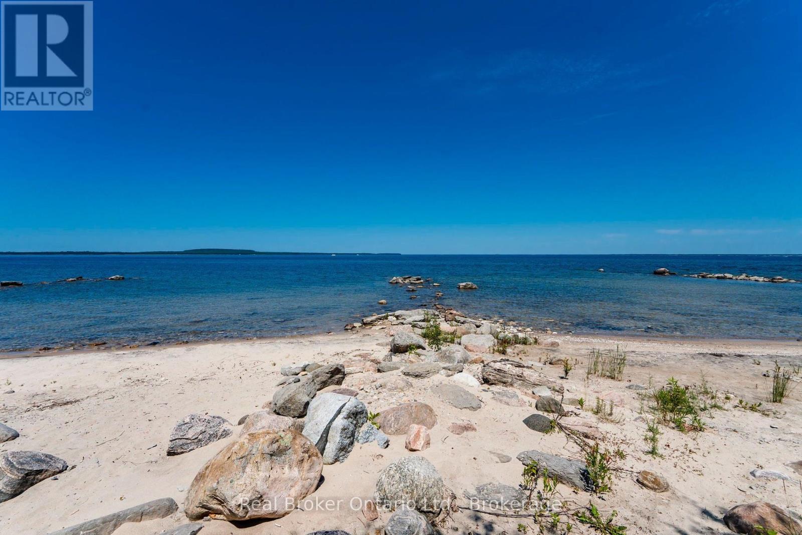 2141 CHAMPLAIN ROAD - Image 31